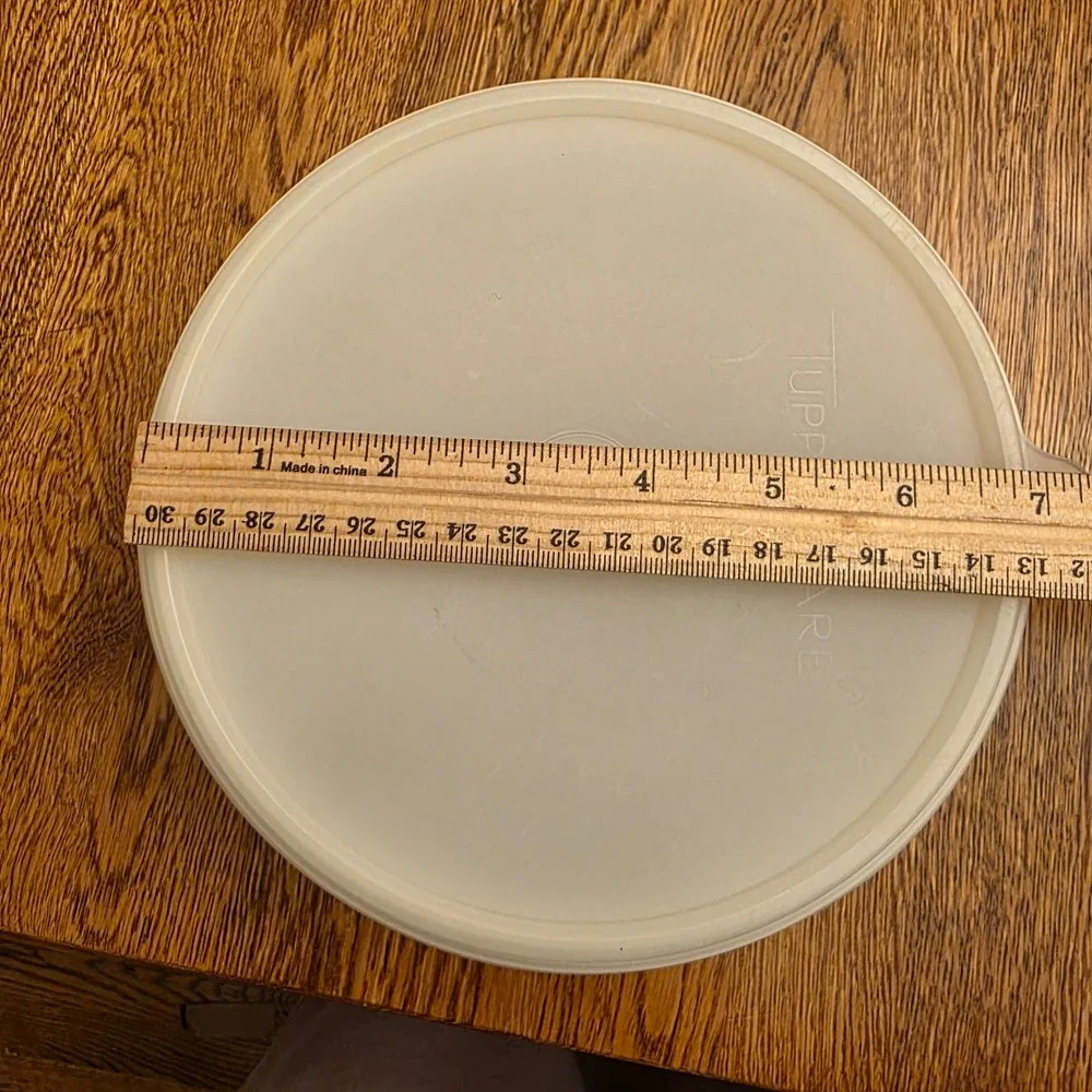 Tupperware bowl lid